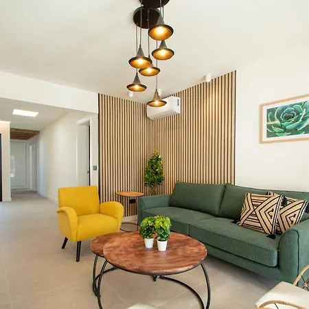 Iris By Villalia Villa