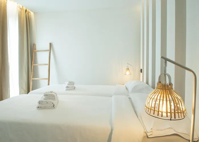 Iris By Villalia Villa